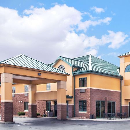 Days Inn By Wyndham Brewerton/ Syracuse Near Oneida Lake Εξωτερικό φωτογραφία